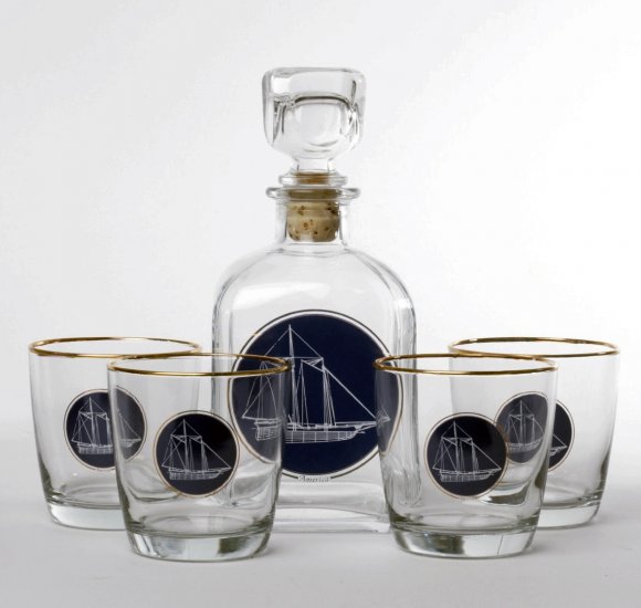 Americas Cup Decanter set w/4 Tapered old fashioned, gift boxed - Click Image to Close