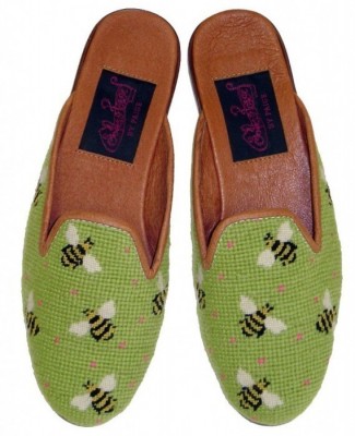 T03368 Bumblebees on Lime Needlepoint Mule