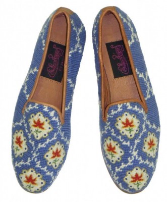 X03348-1 Pierre Deux Needlepoint Loafer