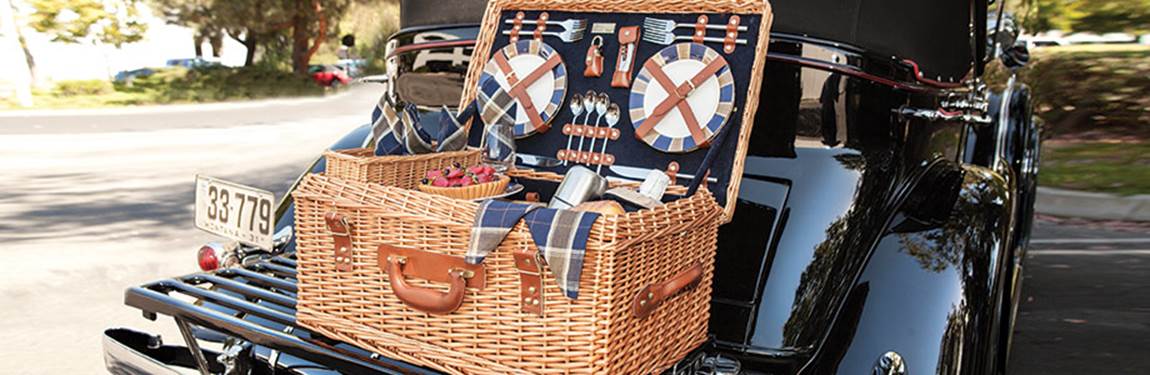 The deluxe English-style Windsor Basket will turn your next picnic into a luxurious affair.