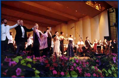 LOCAA ensemble with conductor Carlos Kalmar at the LOCAA Grant Park Concert in August 2003.